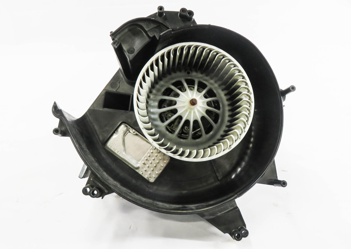 Thumbnail 2: 09-18 BMW 528i 535i 550i 640i M6 740i 750i 760i (F01 F06 F10 F12) BLOWER MOTOR