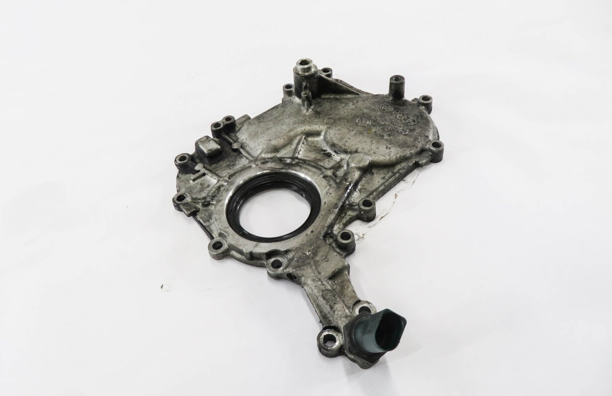 Thumbnail 2: 2012 AUDI Q7 (4L) 3.0L CATA DIESEL ENGINE FRONT CRANK CRANKSHAFT SEAL FLANGE