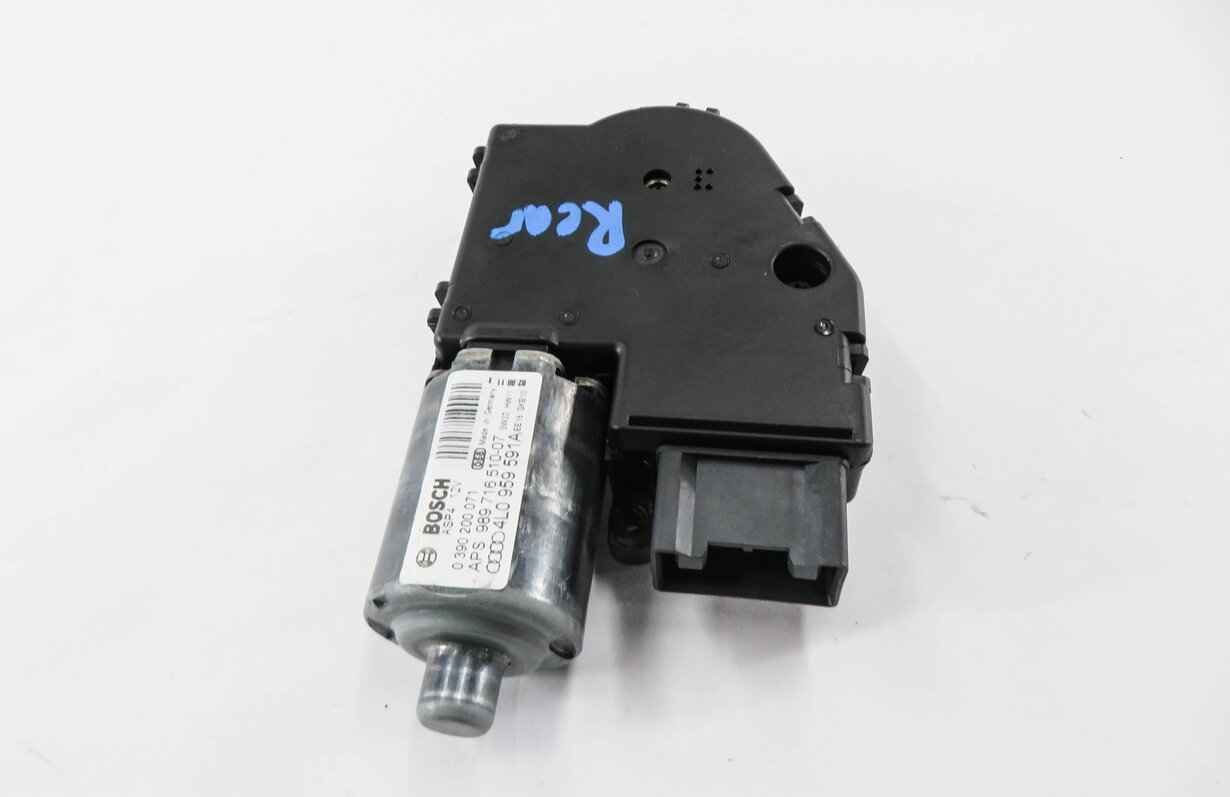 Thumbnail 2: 2007-2014 AUDI Q7 (4L) POWER SUNROOF / WINDOW SHADE ADJUST MOTOR