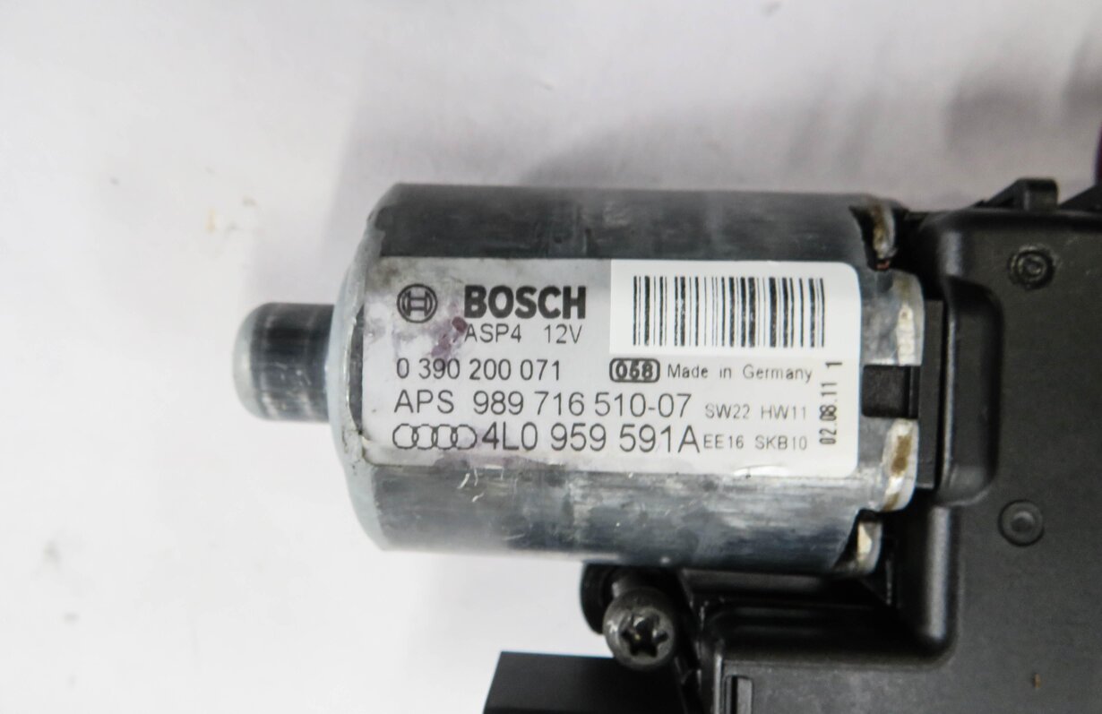 Thumbnail 4: 2007-2014 AUDI Q7 (4L) POWER SUNROOF / WINDOW SHADE ADJUST MOTOR