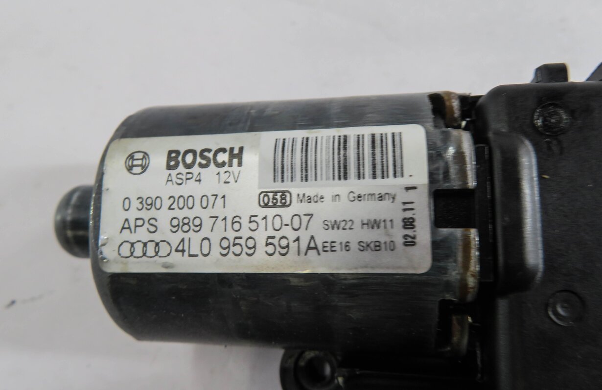 Thumbnail 4: 2007-2014 AUDI Q7 (4L) POWER SUNROOF / WINDOW SHADE ADJUST MOTOR
