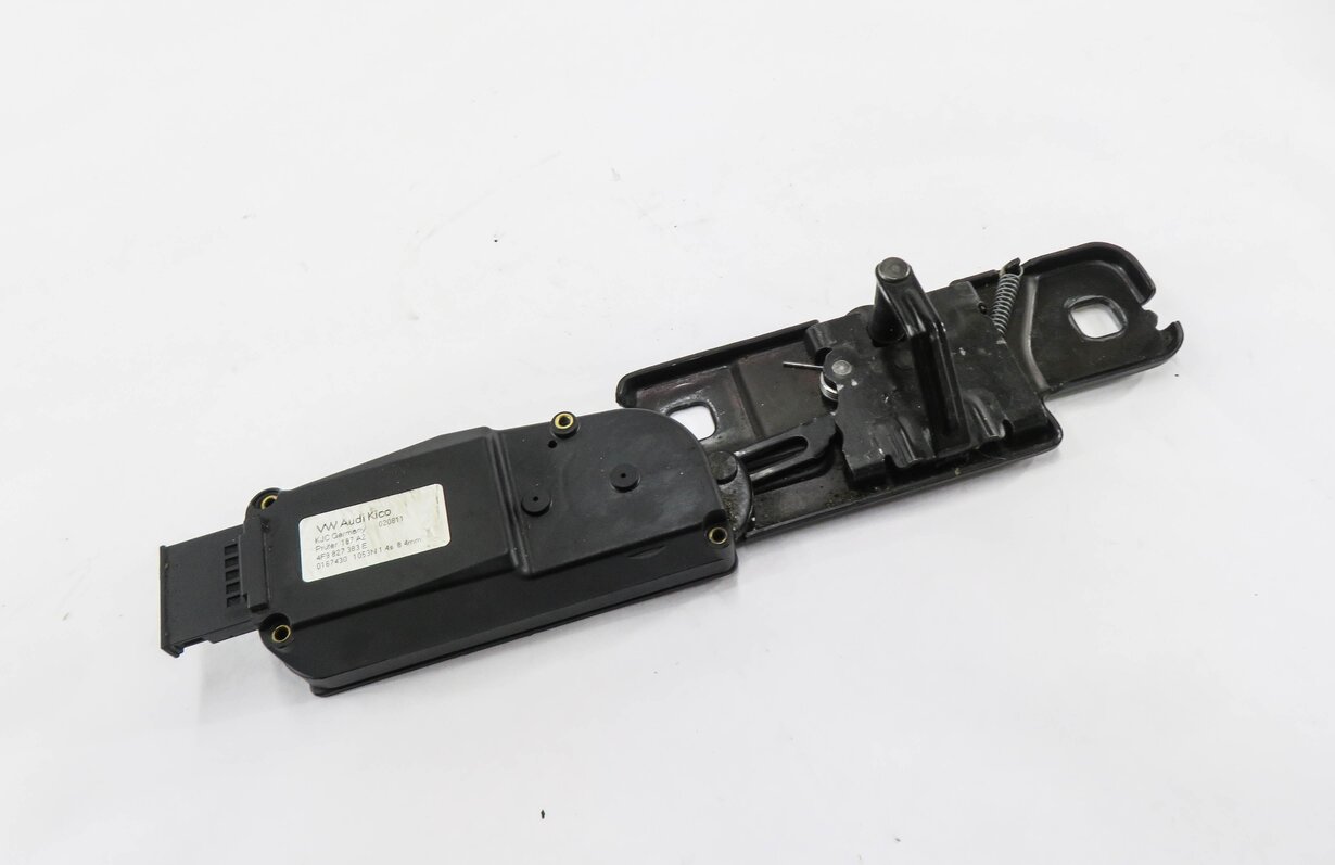 2012 AUDI Q7 (4L) REAR TRUNK LOCK LATCH STRIKER ACTUATOR MOTOR