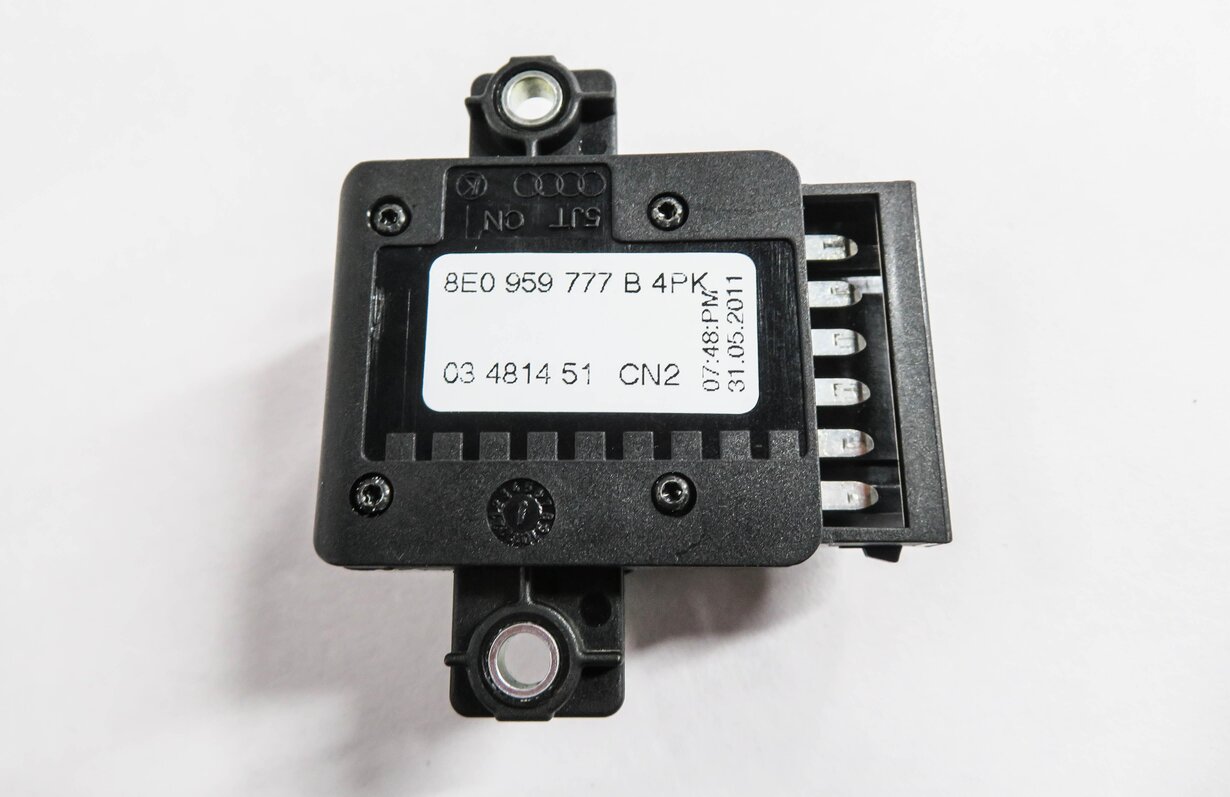 Thumbnail 4: 2012 AUDI Q7 (4L) RIGHT FRONT PASSENGER POWER SEAT ADJUST SWITCH (BLACK)