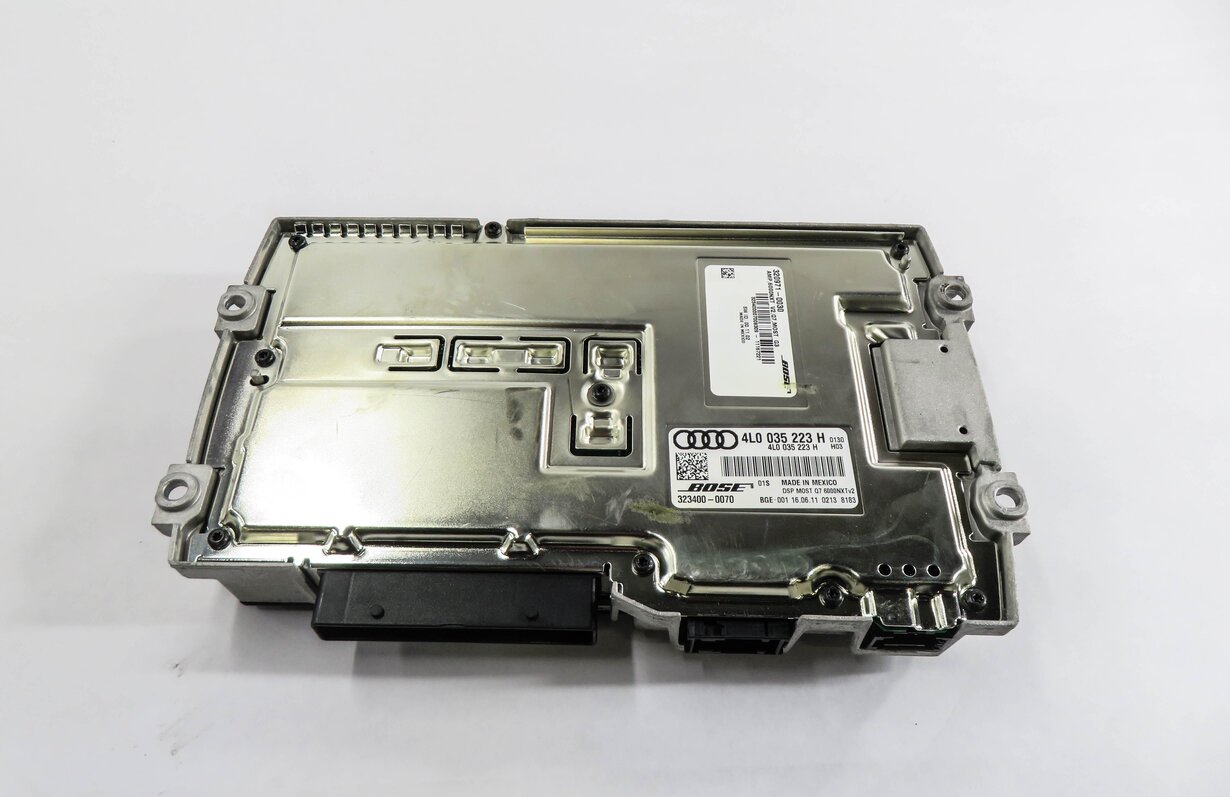 Thumbnail 3: 2010-2012 AUDI Q7 (4L) RADIO STEREO BOSE AUDIO AMP AMPLIFIER