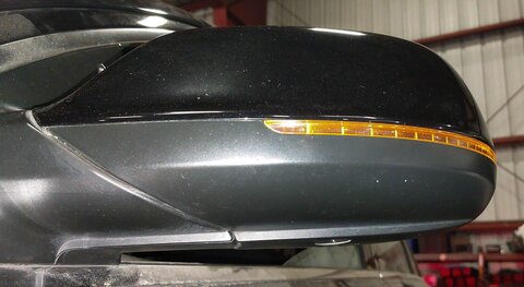 Thumbnail 2: 2010-2012 AUDI Q7 (4L) LEFT P-FOLD AUTODIM MEMORY DOOR MIRROR (ORCA BLACK 2T)