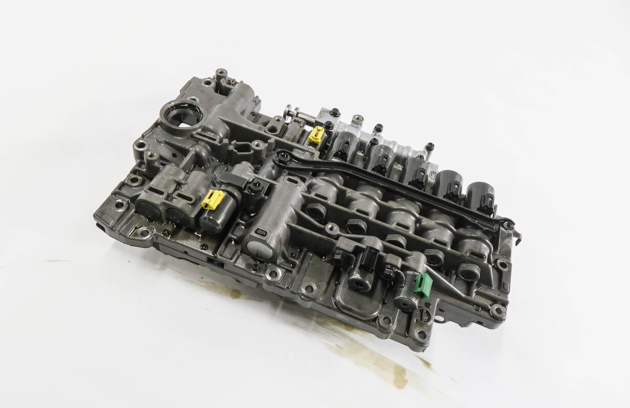 Thumbnail 4: 2011-2015 VW TOUAREG / AUDI Q7 (4L) TDI DIESEL - TRANSMISSION VALVE BODY
