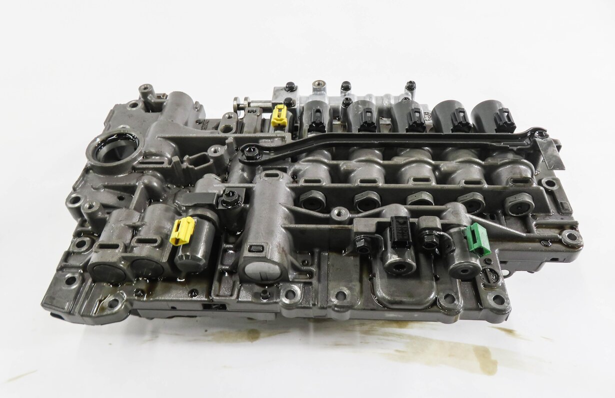 Thumbnail 5: 2011-2015 VW TOUAREG / AUDI Q7 (4L) TDI DIESEL - TRANSMISSION VALVE BODY