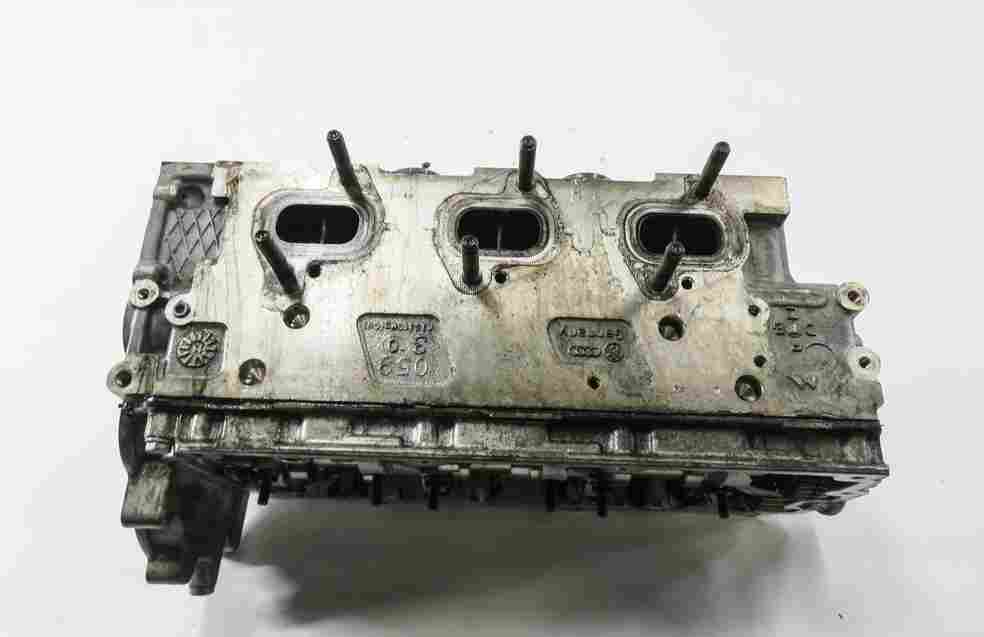 Thumbnail 6: 2009-2012 VW TOUAREG / AUDI Q7 (4L) 3.0L TDI DIESEL ENGINE - RIGHT CYLINDER HEAD