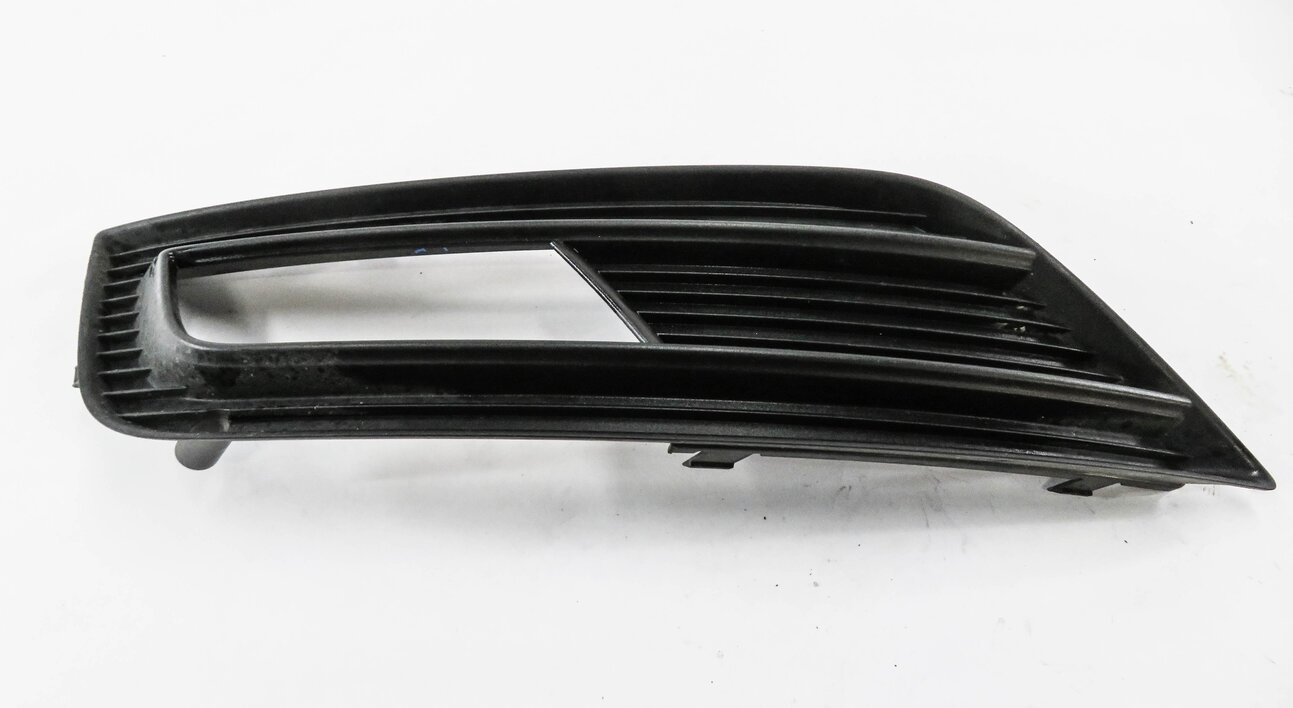 Thumbnail 3: 2013-2016 AUDI A4 (B8 8K) LEFT FRONT DRIVER FOGLIGHT GRILLE TRIM (S-LINE)