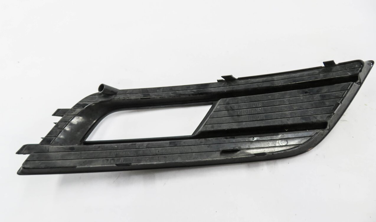 Thumbnail 4: 2013-2016 AUDI A4 (B8 8K) LEFT FRONT DRIVER FOGLIGHT GRILLE TRIM (S-LINE)