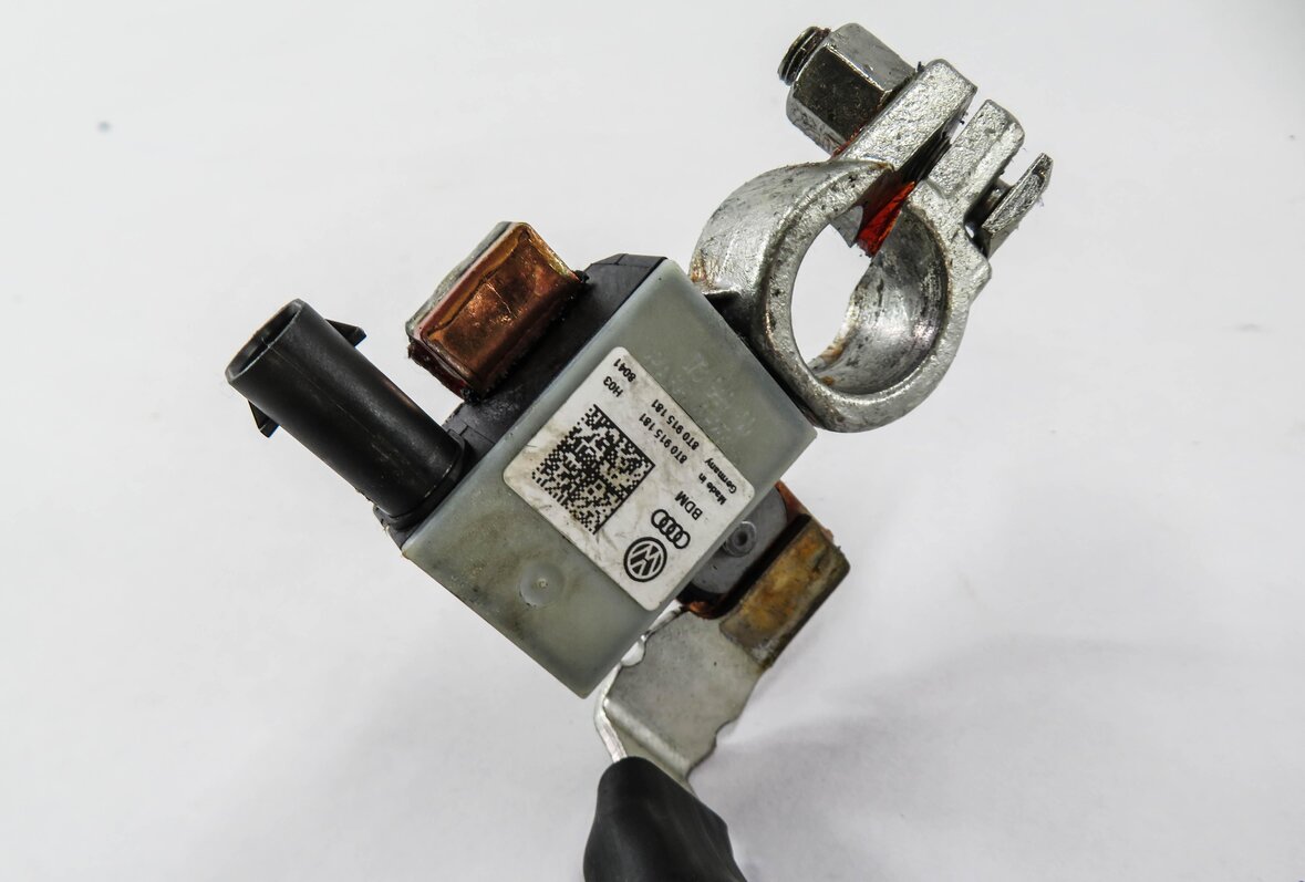 Thumbnail 5: 2014 AUDI A4 (B8 8K) NEGATIVE BATTERY CABLE
