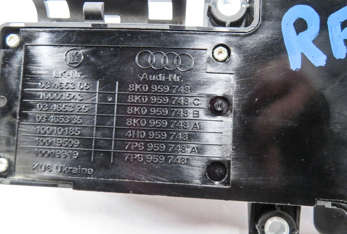 Thumbnail 5: 2014 AUDI A4 (B8 8K) RIGHT FRONT PASSENGER SEAT ADJUSTMENT SWITCH BUTTON