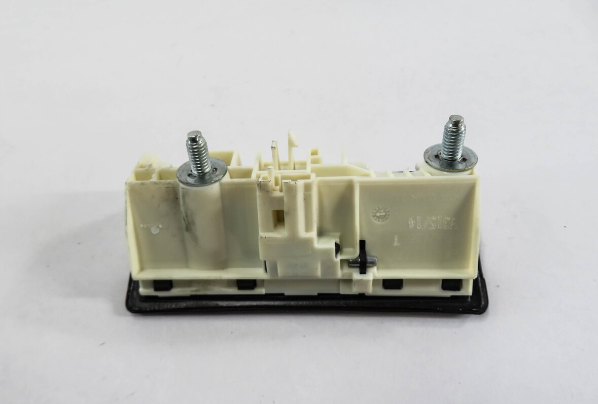 Thumbnail 4: 2014 AUDI A4 (B8 8K) REAR TRUNK HANDLE