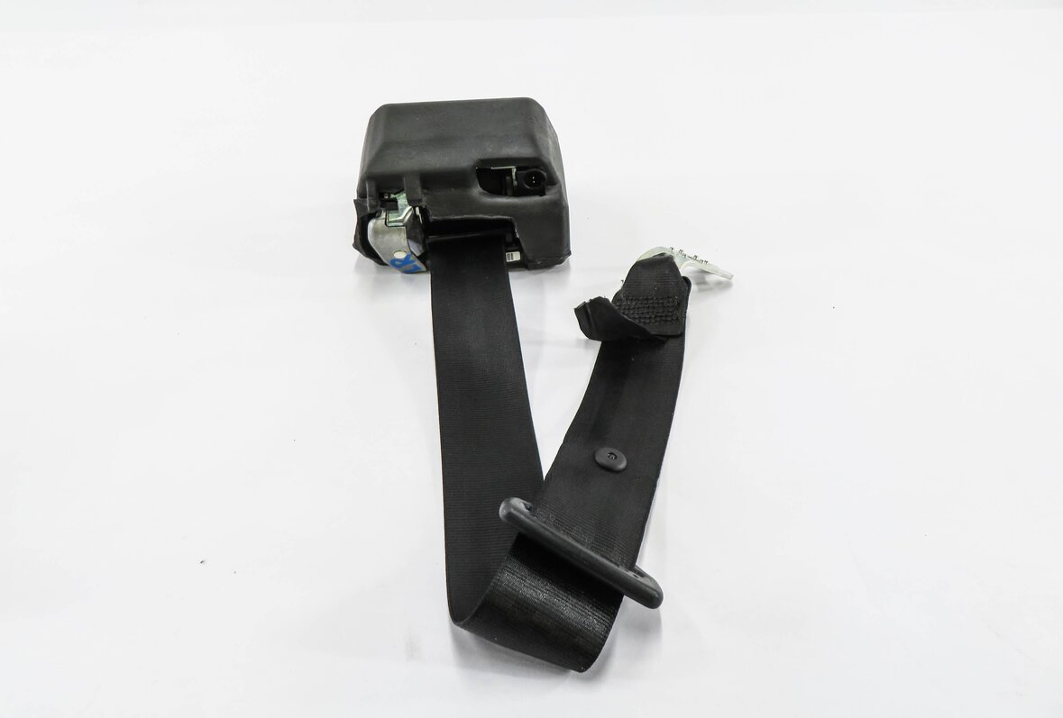 Thumbnail 2: 2014 AUDI A4 (B8 8K) LEFT REAR SEAT SEATBELT RETRACTOR (BLACK)