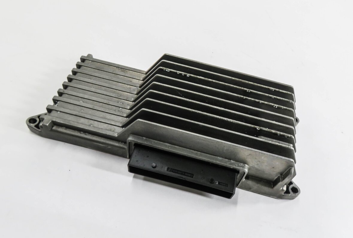 2013-2016 AUDI A4 S4 (B8 8K) RADIO STEREO AUDIO AMP AMPLIFIER (8UQ / 8YN)