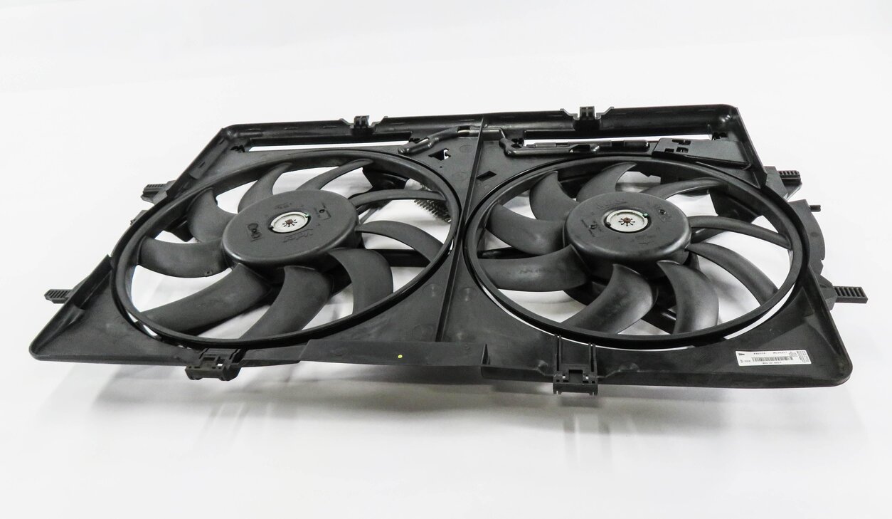 Thumbnail 2: 2009-2017 AUDI A4 A5 Q5 S4 (B8 8T 8R) 2.0L / 3.0L / 3.2L - RADIATOR COOLING FAN