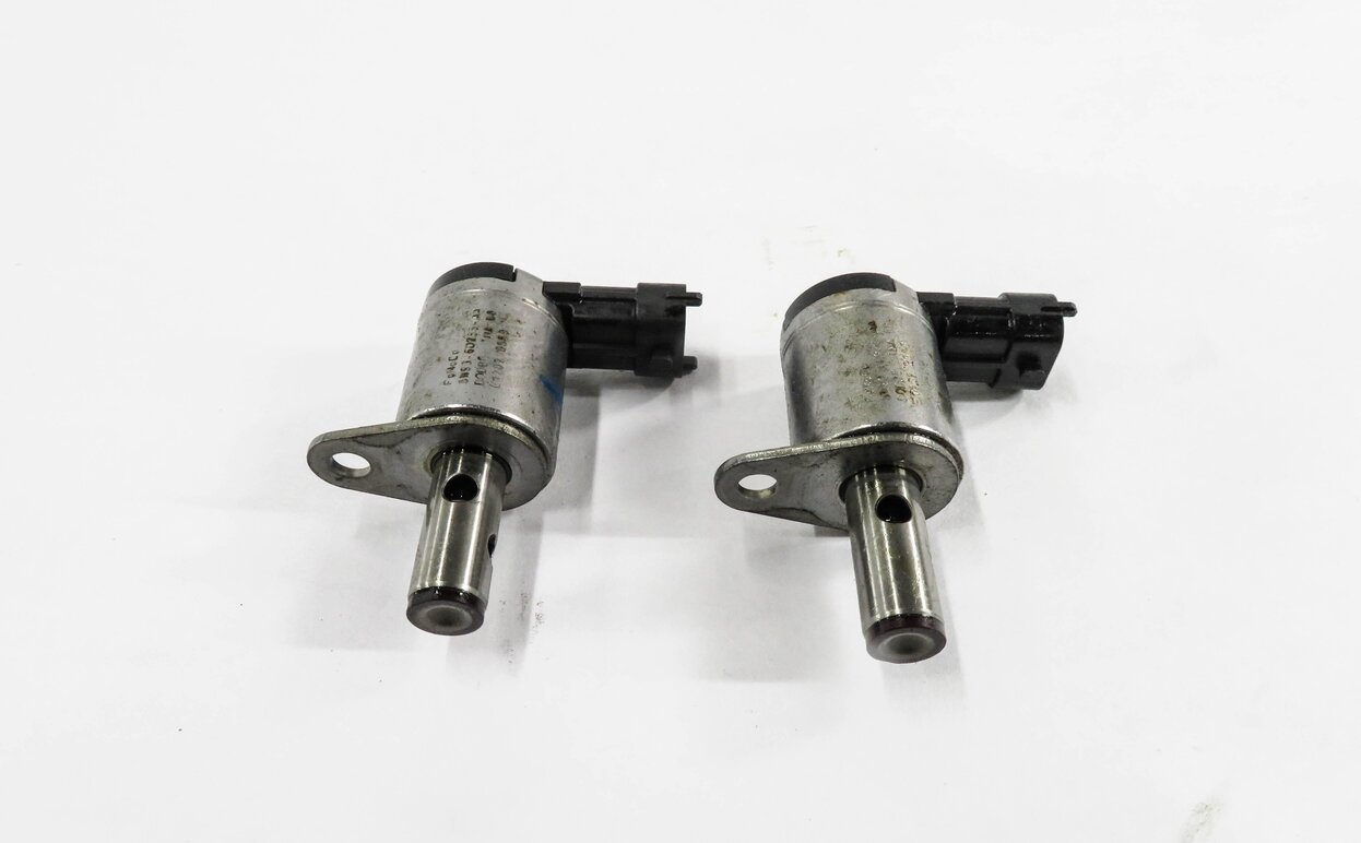 Thumbnail 3: 2010 RANGE ROVER (L322) 5.0L AJ133 V8 ENGINE - OIL PRESSURE SOLENOID SET-2