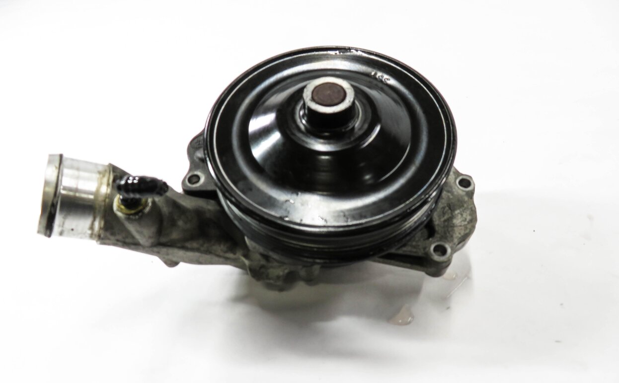 Thumbnail 2: 2010-2017 LR4 - RANGE ROVER SPORT (L320 L322 L494 L404) 3.0L / 5.0L - WATER PUMP