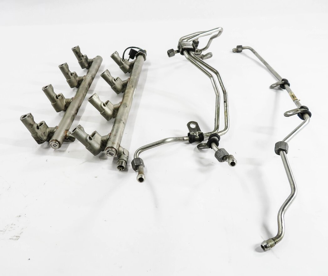 Thumbnail 2: 2010 RANGE ROVER (L322) 5.0L AJ133 V8 ENGINE - FUEL RAIL SET-2