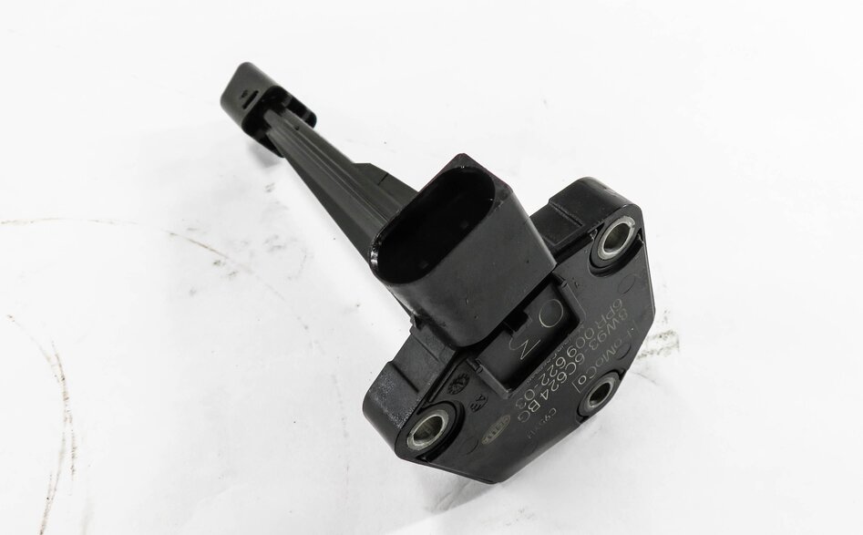 2010 RANGE ROVER (L322) 5.0L AJ133 V8 ENGINE - OIL LEVEL SENSOR SENDER