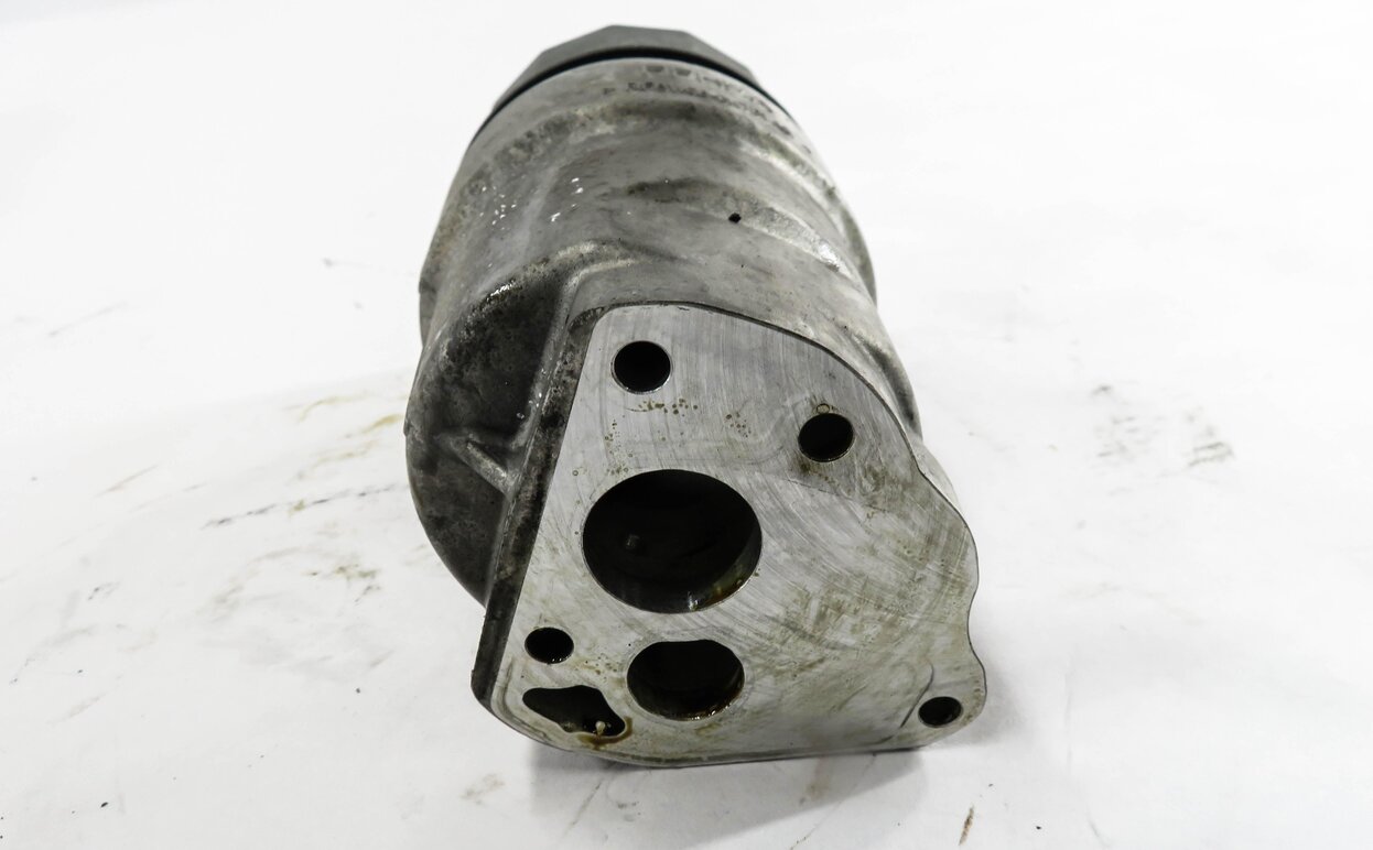 Thumbnail 4: 2010 RANGE ROVER (L322) 5.0L AJ133 V8 ENGINE - OIL FILTER HOUSING