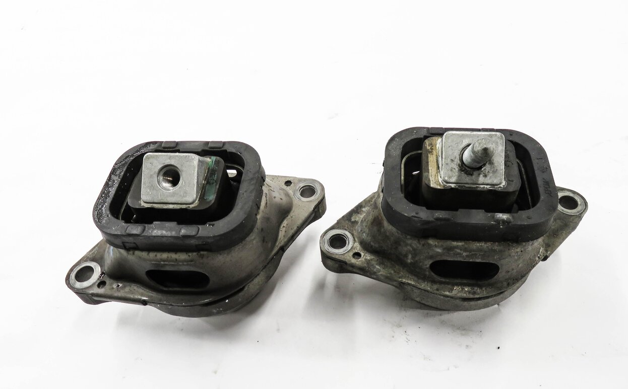 Thumbnail 9: 2010 RANGE ROVER (L322) 5.0L AJ133 V8 ENGINE - MOTOR MOUNT & BRAKET SET-4