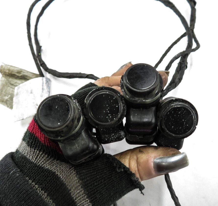 Thumbnail 4: 2010 RANGE ROVER (L322) REAR PDC PARK DISTANCE SENSOR SET w/ HARNESS (BLACK)