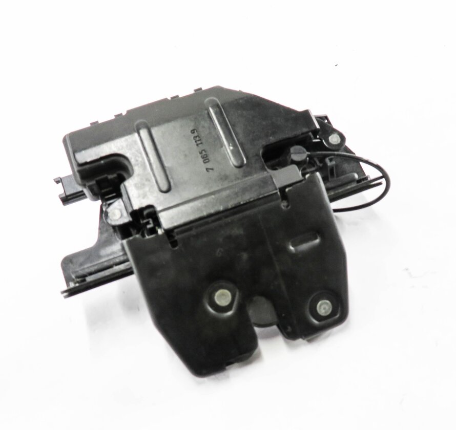 2010 RANGE ROVER (L322) REAR TRUNK LOCK LATCH ACTUATOR