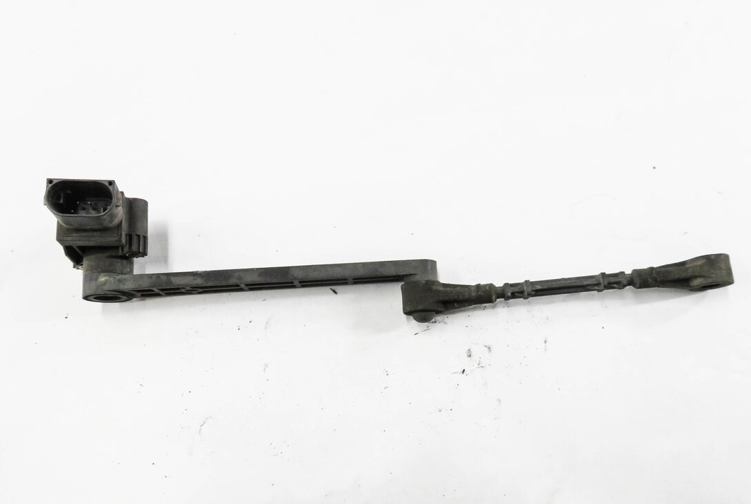 Thumbnail 4: 2010 RANGE ROVER (L322) RIGHT PASSENGER REAR SUSPENSION HEIGHT LEVEL SENSOR