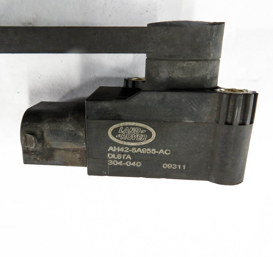 Thumbnail 5: 2010 RANGE ROVER (L322) LEFT DRIVER REAR SUSPENSION HEIGHT LEVEL SENSOR