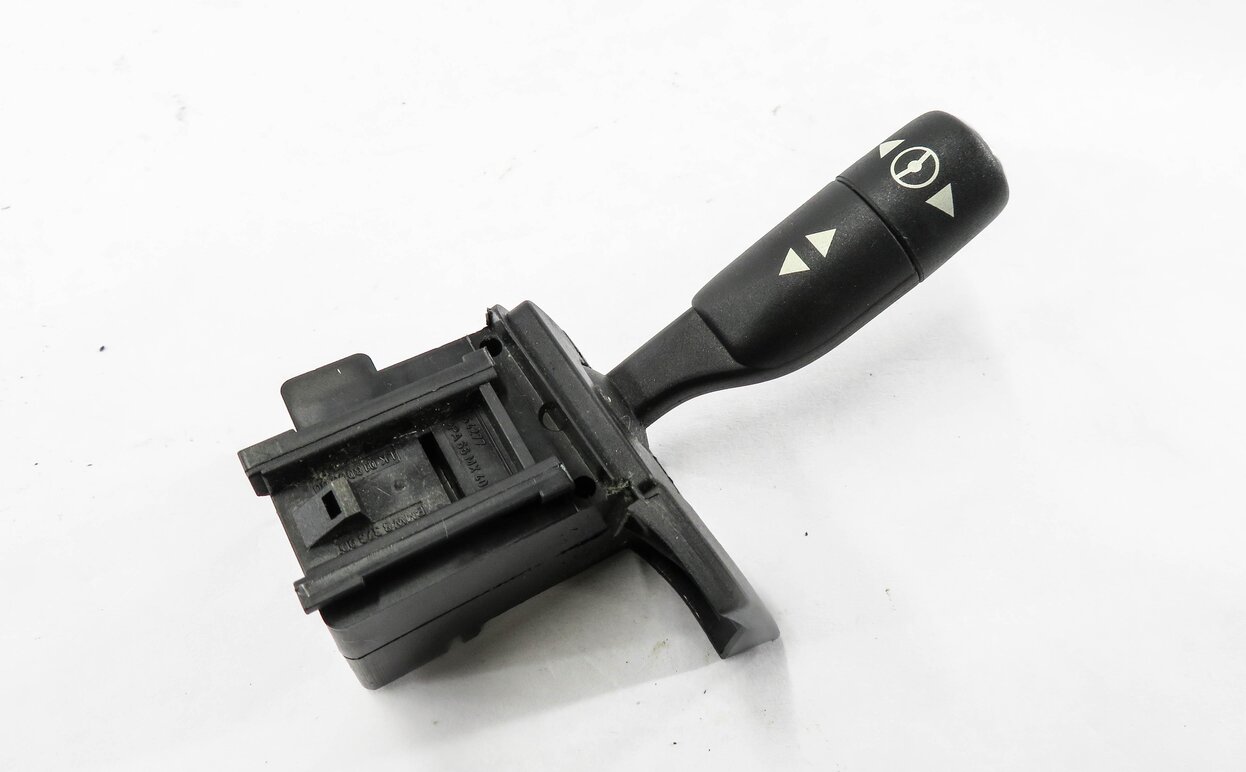 Thumbnail 2: 2010 RANGE ROVER (L322) STEERING COLUMN ADJUSTMENT SWITCH ARM LEVER