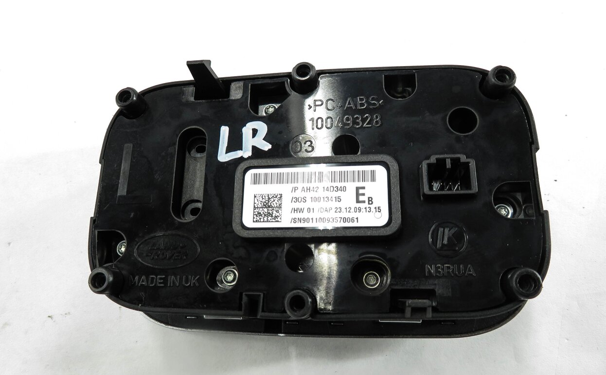 Thumbnail 4: 2010 RANGE ROVER (L322) LEFT REAR SEAT ADJUSTMENT SWITCH BUTTON