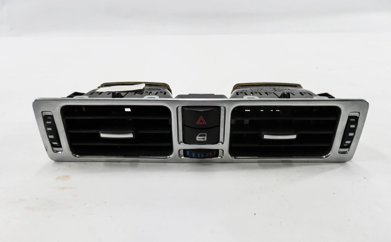 Thumbnail 2: 2010 RANGE ROVER (L322) FRONT CENTER DASH HEATER A/C AIR VENT w/ HAZARD LOCK