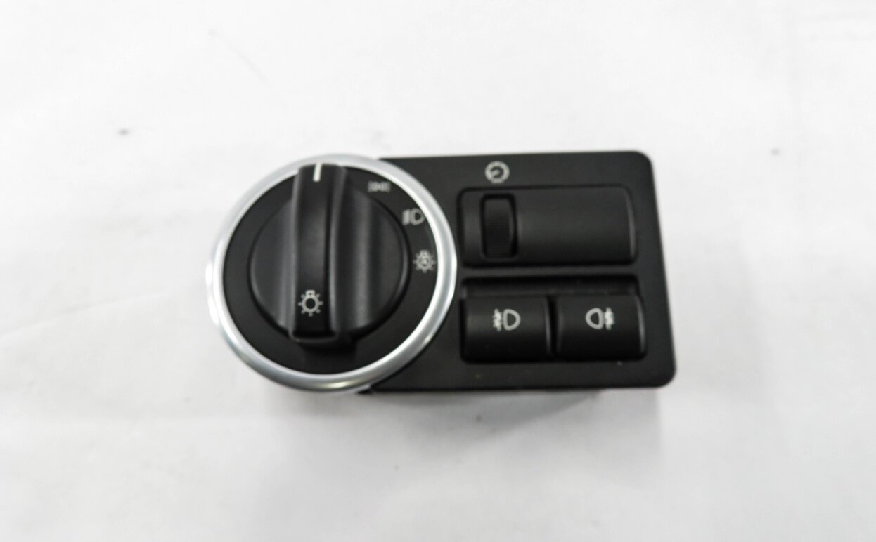 Thumbnail 2: 2007-2013 RANGE ROVER (L322) HEADLIGHT SWITCH