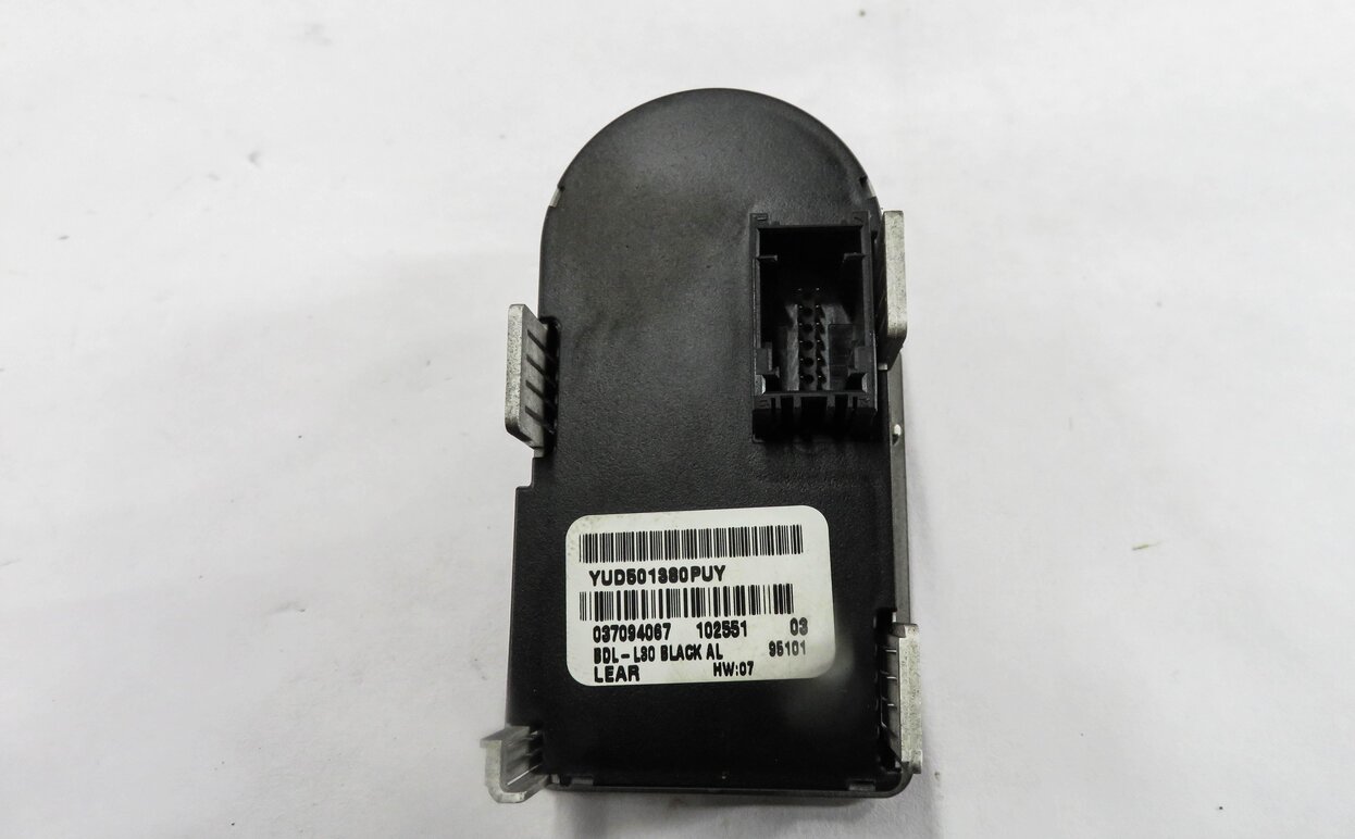 Thumbnail 4: 2007-2013 RANGE ROVER (L322) HEADLIGHT SWITCH
