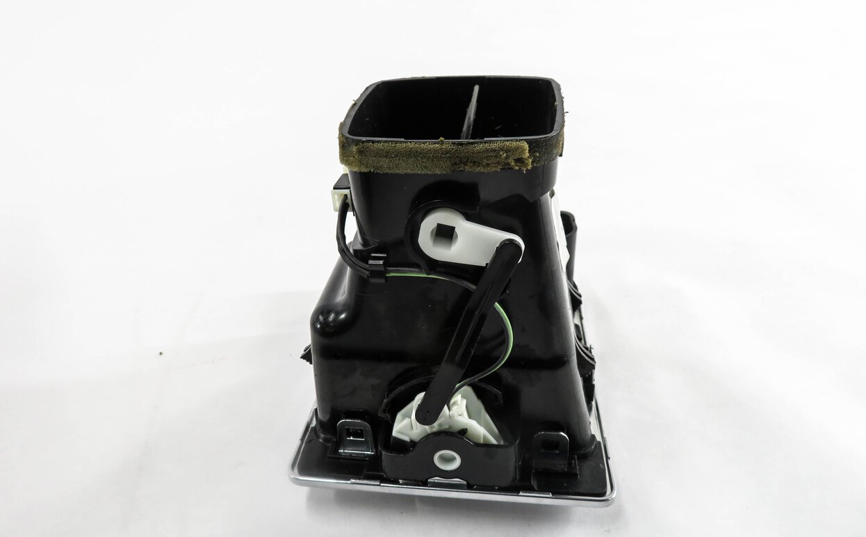 Thumbnail 4: 2010 RANGE ROVER (L322) RIGHT FRONT PASSENGE RDASH OUTER HEATER A/C AIR VENT