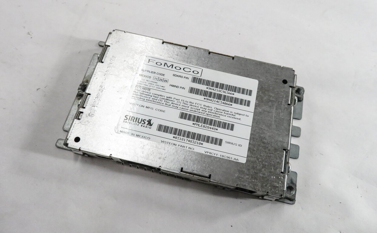 2007-2012 LR3 - RANGE ROVER SPORT (L320) SIRIUS SATELLITE RADIO RECEIVER MODULE