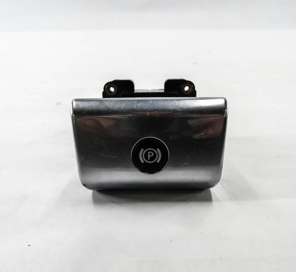 Thumbnail 2: 2010 RANGE ROVER (L322) PARKING BRAKE SWITCH BUTTON
