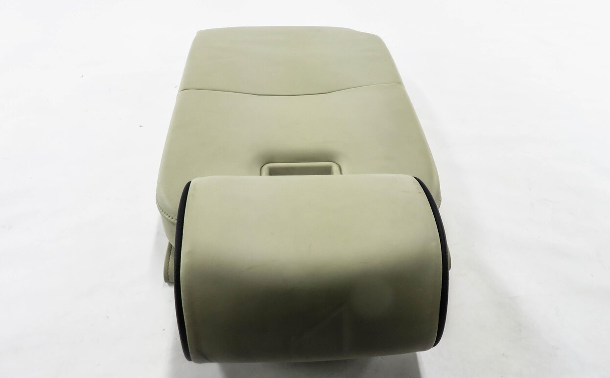 Thumbnail 4: 2010 RANGE ROVER (L322) REAR SEAT ARMREST CUP HOLDER CENTER HEADREST (IVORY)