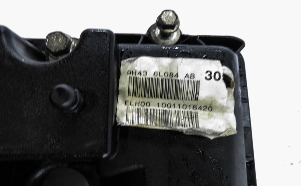 Thumbnail 6: 10-18 RANGE ROVER SPORT (L320 L322 L494 L405) 5.0L V8 - LEFT ENGINE VALVE COVER