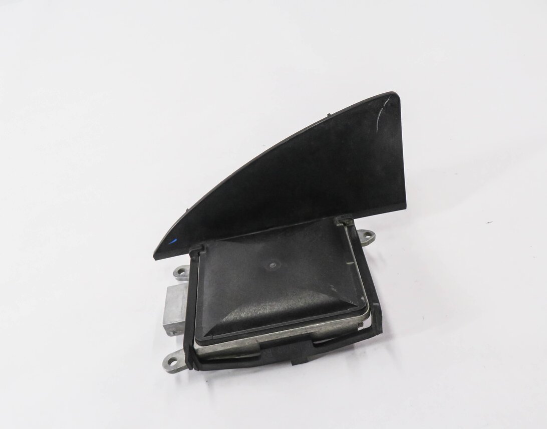 2014 BMW X5 (F15) BLIND SPOT RADAR SENSOR MODULE (SLAVE)