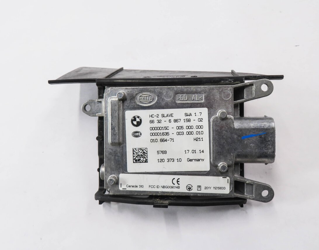Thumbnail 3: 2014 BMW X5 (F15) BLIND SPOT RADAR SENSOR MODULE (SLAVE)