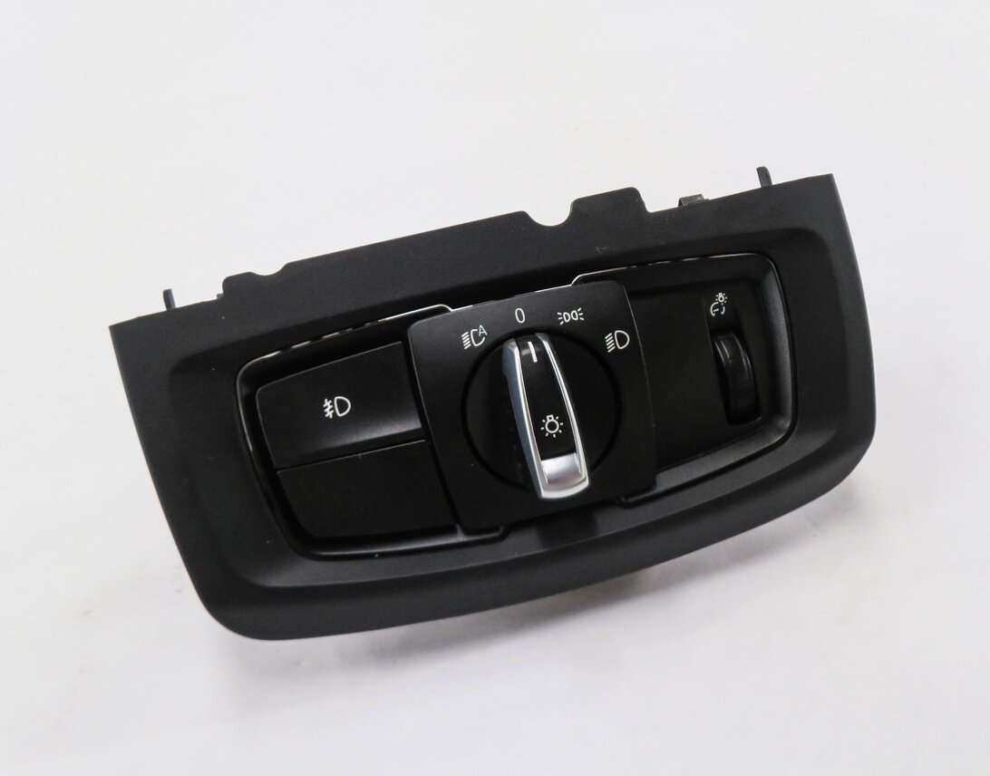2014-2018 BMW X5 (F15) HEADLIGHT SWITCH (BLACK)