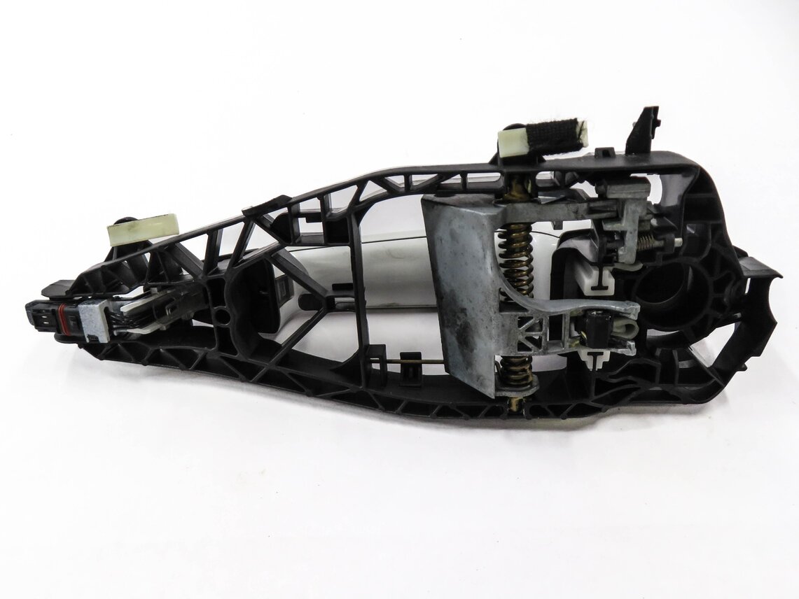 Thumbnail 4: 14-21 BMW X1 X2 X5 X6 (F15 F16 F39 F48) LEFT FRONT COMFORT DOOR HANDLE (WHITE)