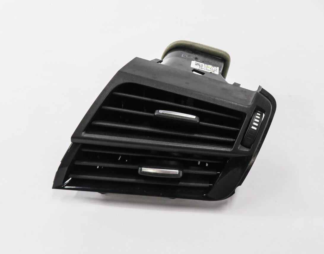 2014 BMW X5 (F15) RIGHT FRONT PASSENGER DASH HEATER A/C AIR VENT