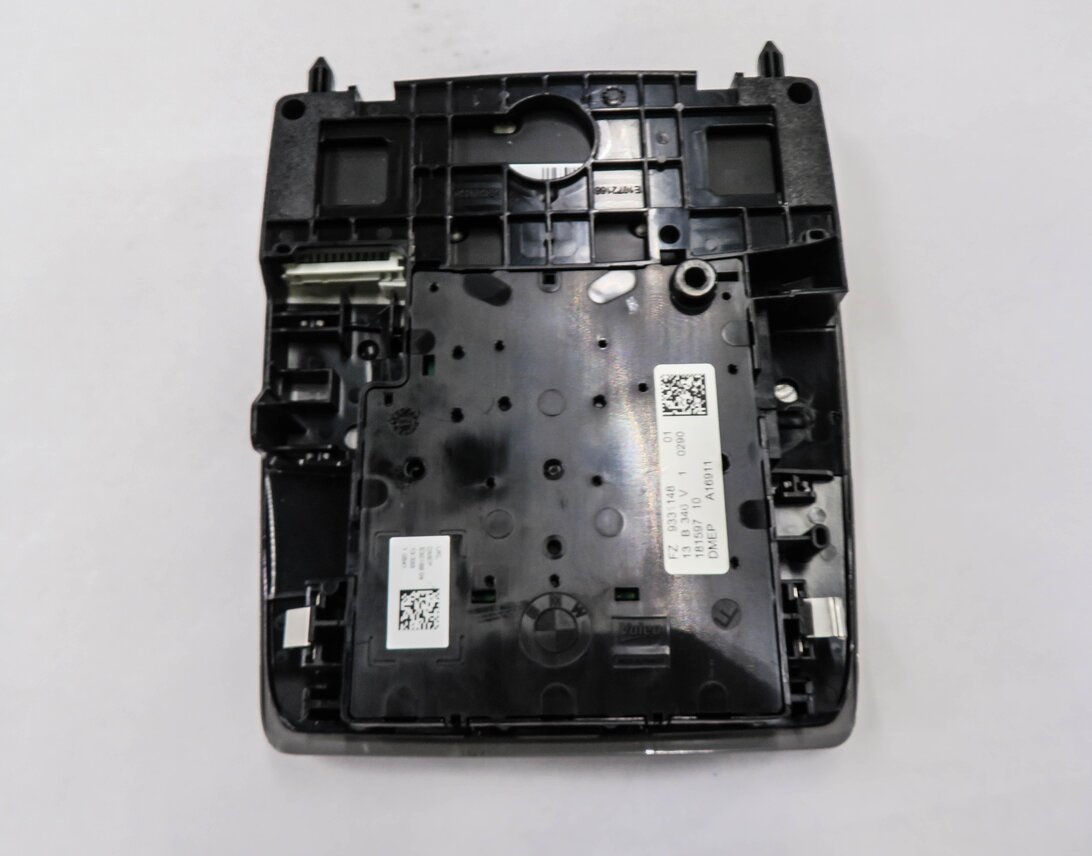 Thumbnail 4: 2014 BMW X5 (F15) FRONT DOMELIGHT MAP READING COURTESY LIGHT LAMP (GRAY)
