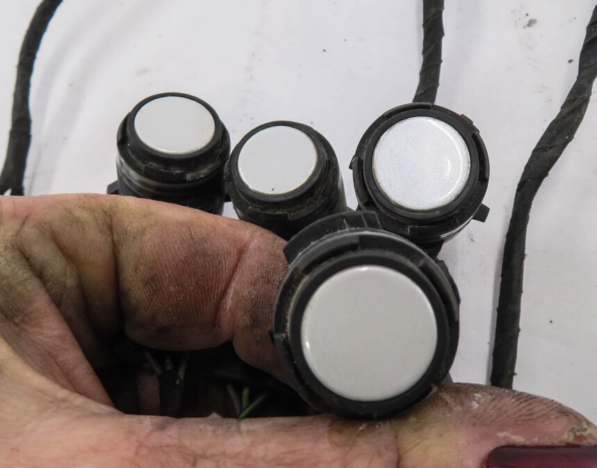 Thumbnail 4: 2014 BMW X5 (F15) REAR PDC PARK DISTANCE SENSOR SET w/ HANRESS (MINERAL WHITE)