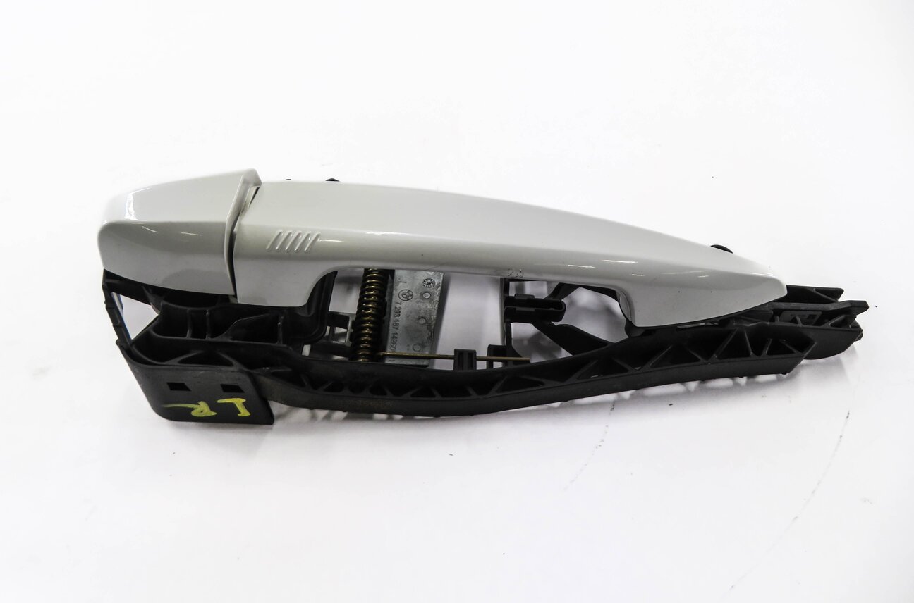 Thumbnail 2: 14-21 BMW X1 X2 X5 X6 (F15 F16 F39 F48) LEFT REAR COMFORT DOOR HANDLE (WHITE)
