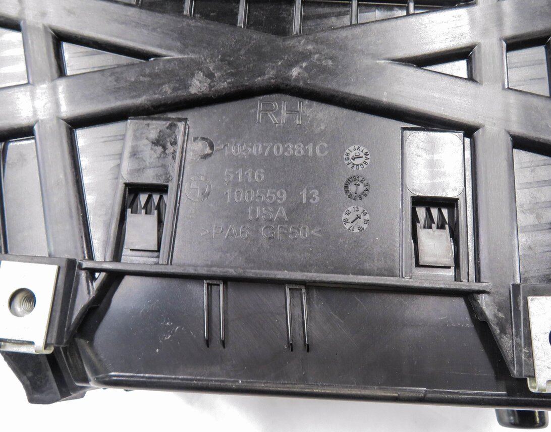 Thumbnail 6: 14-19 BMW X5 X6 (F15 F16) FRONT CENTER CONSOLE ARM REST w/ CELL CRADLE (BLACK)