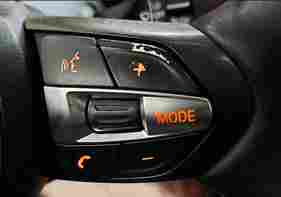 Thumbnail 3: 14-18 BMW X5 X6 F15 M SPORT STEERING WHEEL w/CRUISE PHONE MEDIA SWITCHES 
